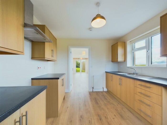 2 Bedroom Detached Bungalow To Rent In Boyton, Launceston, PL15