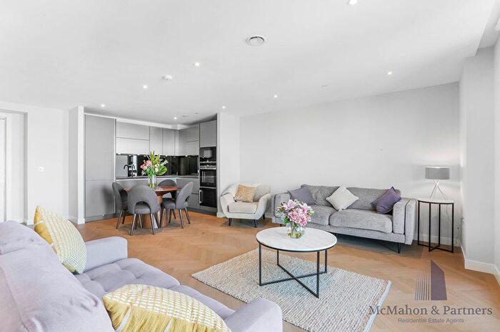 2 Bedroom Flat For Sale In Southwark Bridge Road, London, SE1