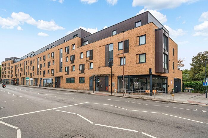 2 Bedroom Flat For Sale In Blackwall Lane, Greenwich, SE10
