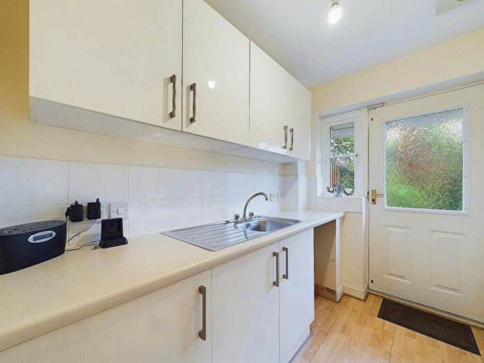 4 Bedroom Town House To Rent In Williams Close, Chester, CH2