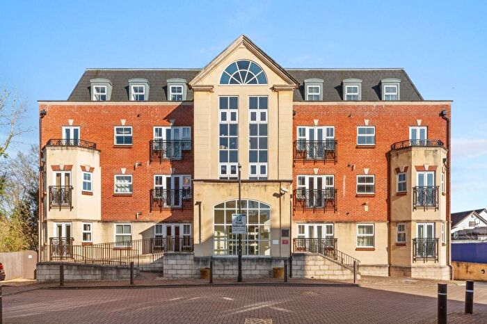 2 Bedroom Flat For Sale In Post Office Lane, Beaconsfield, HP9