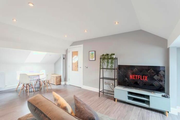 1 Bedroom Flat To Rent In Commercial Street, The Shore, Edinburgh, EH6