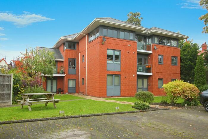 2 Bedroom Flat To Rent In Cavendish Place, Chester, Cheshire, CH4