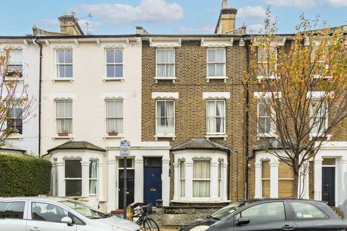 1 Bedroom Flat To Rent In Sulgrave Road, London, W6