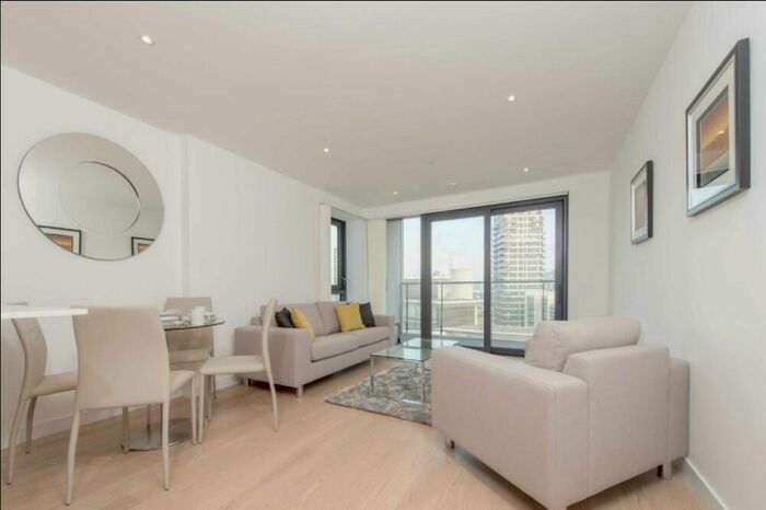 2 Bedroom Flat To Rent In Horizon Tower, Yabsley Street, London, E14