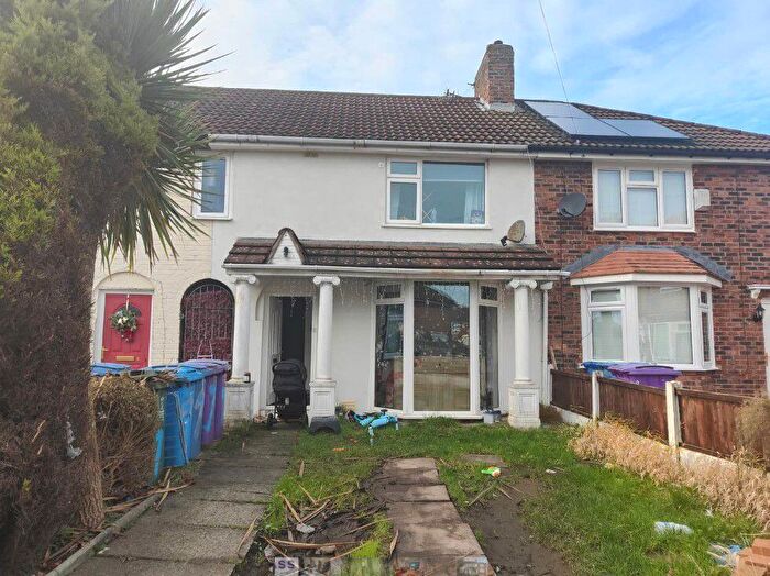 3 Bedroom Town House For Sale In Drake Close, Liverpool, Merseyside, L10