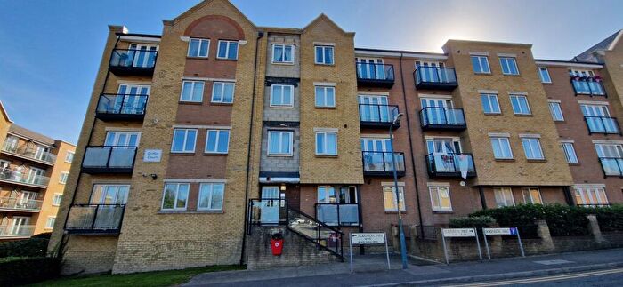 2 Bedroom Apartment To Rent In Griffin Court, Black Eagle Drive, Northfleet, Gravesend, Kent, DA11
