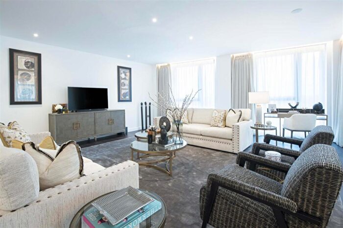 3 Bedroom Flat To Rent In The Residence, Charles Clowes Walk, Nine Elms, London, SW11