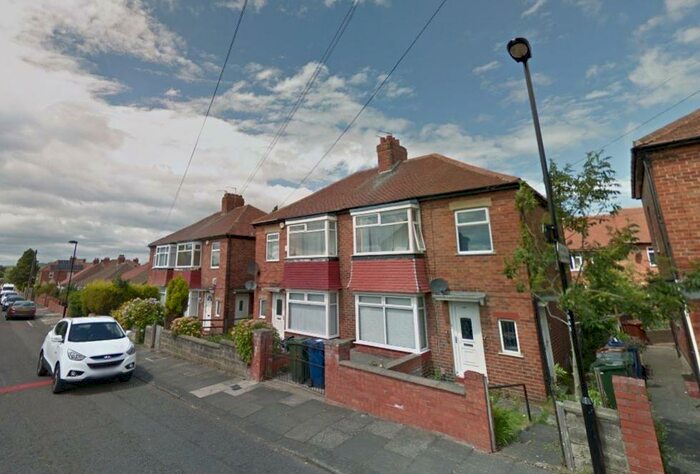 2 Bedroom Flat To Rent In Bavington Drive, Newcastle Upon Tyne, Tyne And Wear, NE5