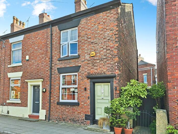 2 Bedroom End Of Terrace House For Sale In Stockport Road, Marple, Stockport, Greater Manchester, SK6