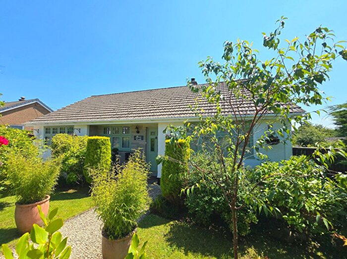 3 Bedroom Bungalow For Sale In Hawthorn Park, Lydford, EX20