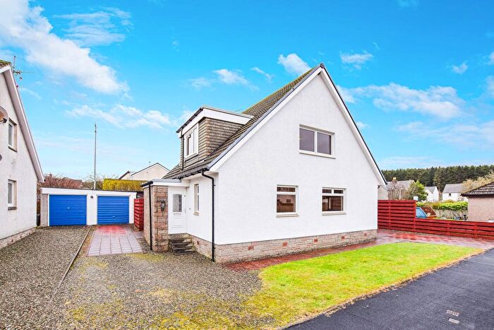 4 Bedroom Detached House For Sale In Greenhaugh Court, Braco, Dunblane, FK15