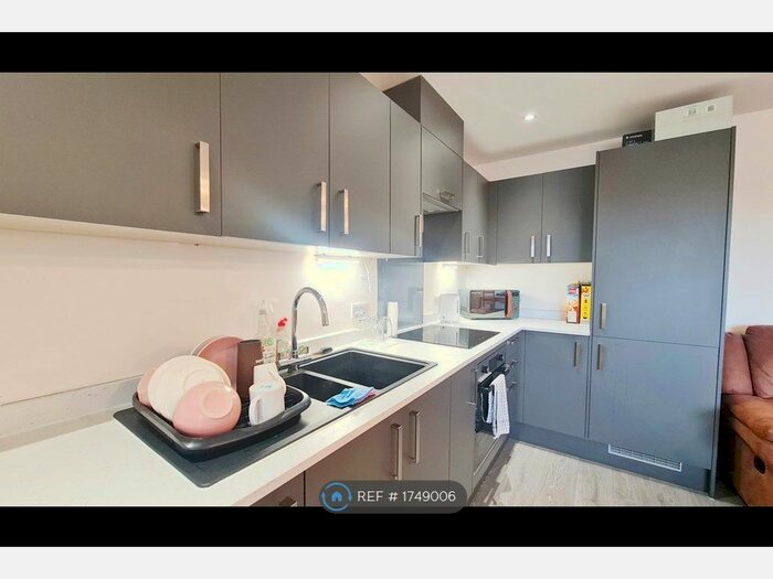 1 Bedroom Flat To Rent In Vivian Court, Hemel Hempstead, HP1