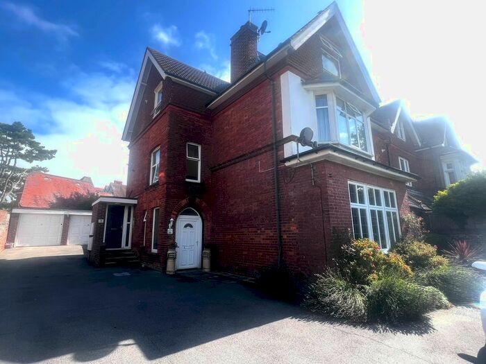 Studio To Rent In Selwyn Road, Eastbourne, BN21