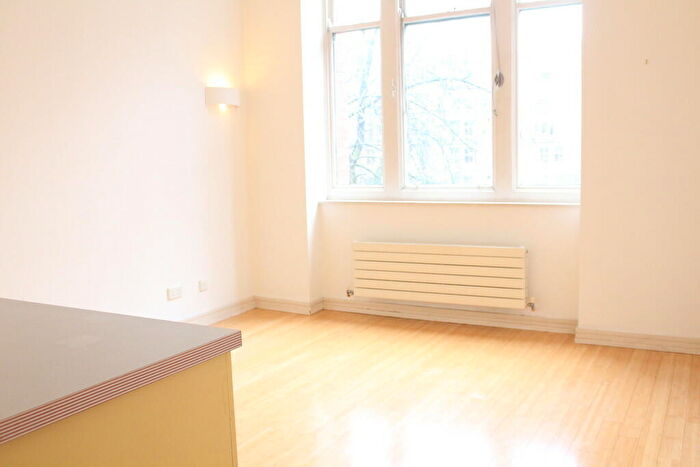 1 Bedroom Apartment To Rent In Century Buildings, St Mary''s Parsonage, M3
