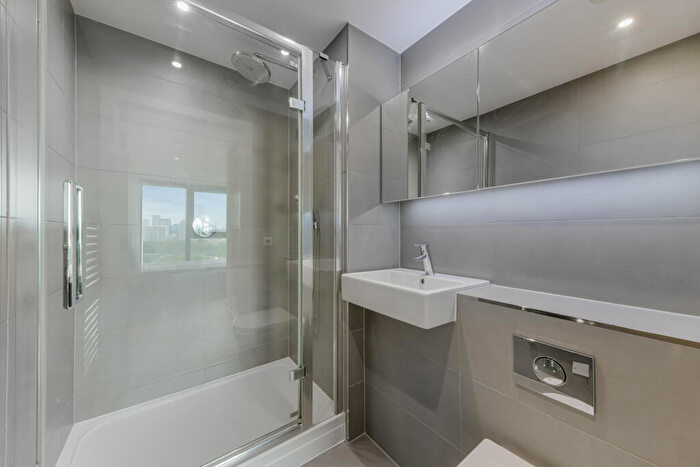 2 Bedroom Apartment To Rent In Uncle Elephant And Castle, Churchyard Row, SE11