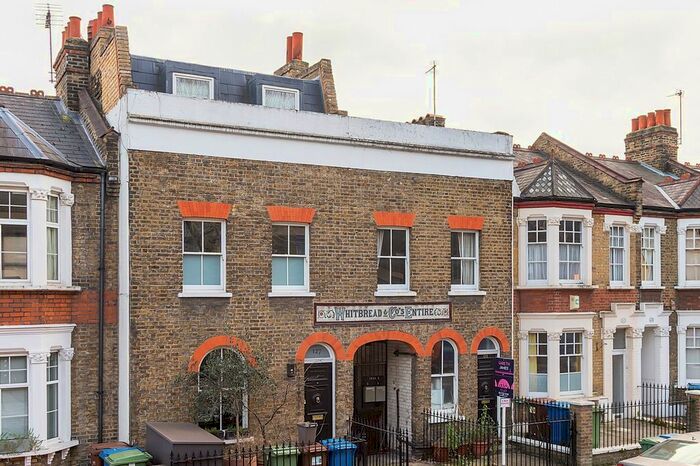 2 Bedroom Terraced House To Rent In John Ruskin Street, Oval, London, SE5