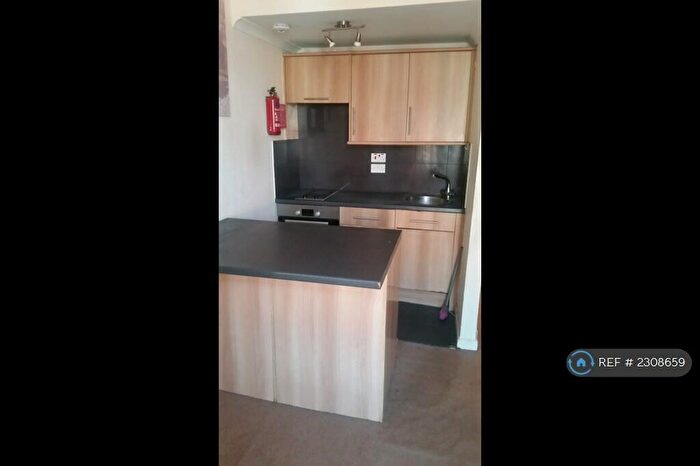 Studio To Rent In Deptford Broadway, London, SE8