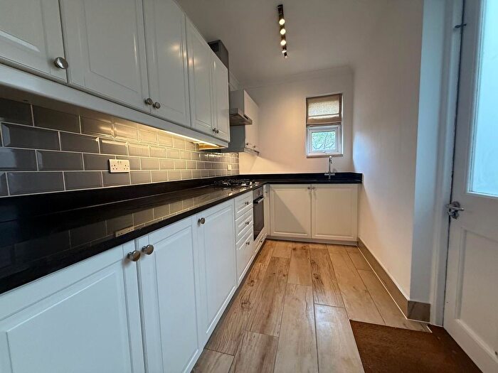 1 Bedroom Flat To Rent In Old Road, London, SE13