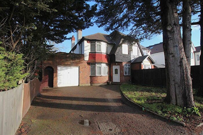 3 Bedroom Semi-Detached House For Sale In Kingston Road, Ewell, KT19