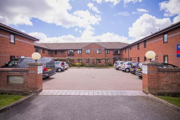 1 Bedroom Apartment For Sale In The Dovedales, Mickleover, DE3