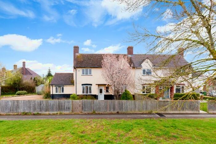 3 Bedroom Semi-Detached House To Rent In Hilliat Fields, Drayton, Abingdon, OX14