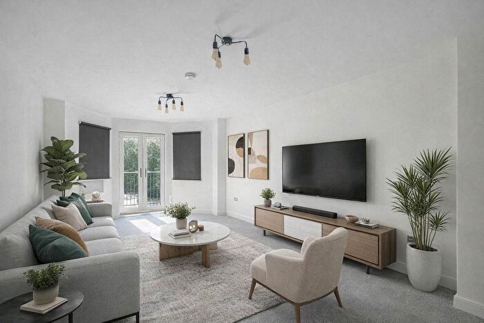 3 Bedroom End Of Terrace House For Sale In Bodorgan Road, Bournemouth, Dorset, BH2