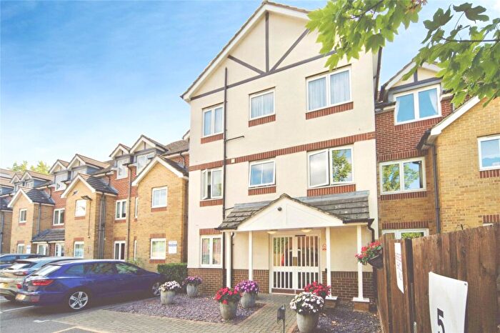 1 Bedroom Apartment For Sale In Kingswood Court, Chingford, E4