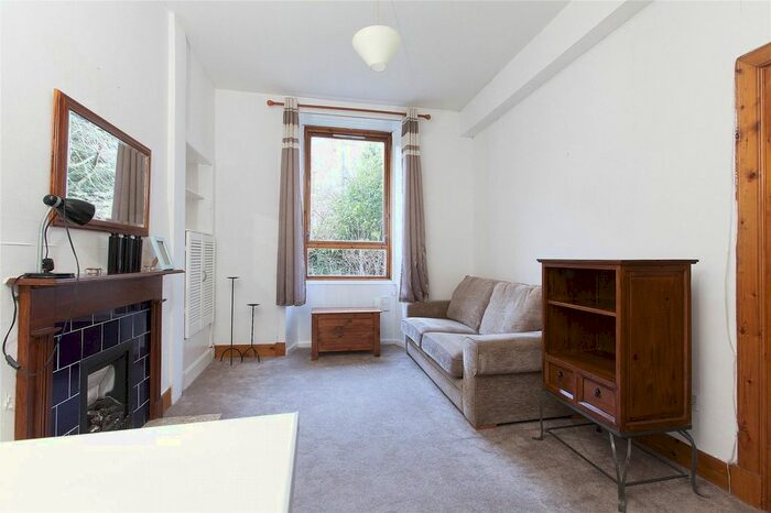 1 Bedroom Flat To Rent In Wardlaw Street, Edinburgh, EH11