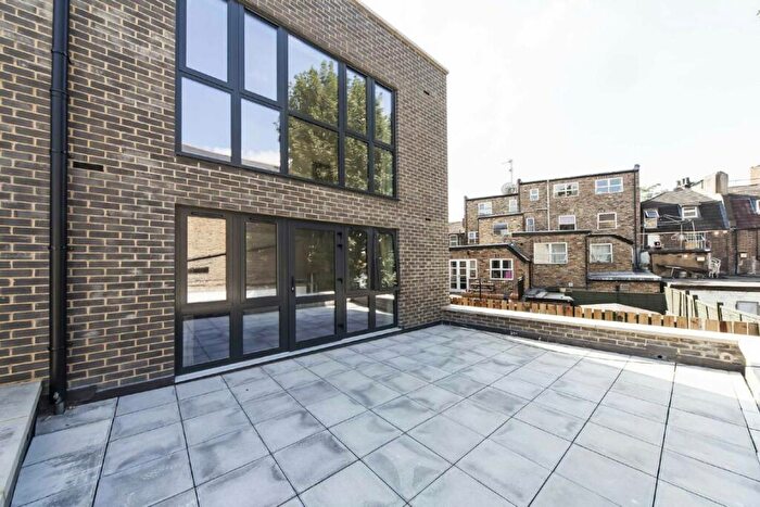 1 Bedroom Flat To Rent In Warham Street, Camberwell, SE5