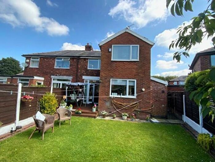 3 Bedroom Semi-Detached House For Sale In Waverley Crescent, Droylsden, Manchester, M43