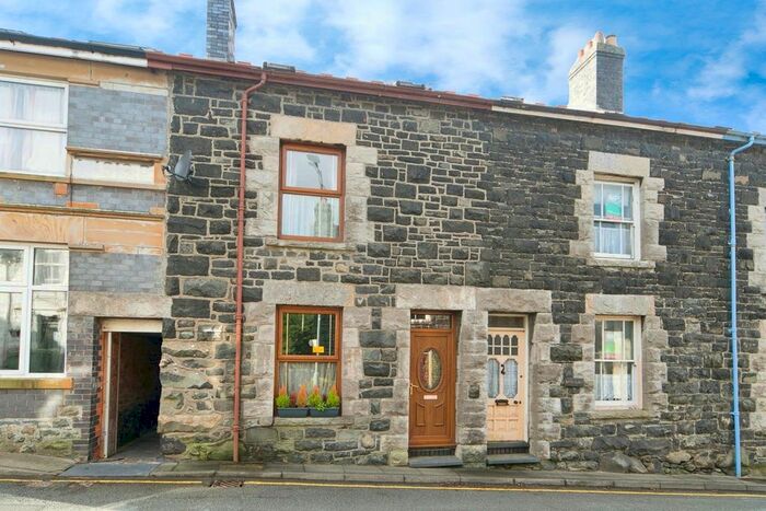 4 Bedroom Terraced House For Sale In Llwyngwril, LL37