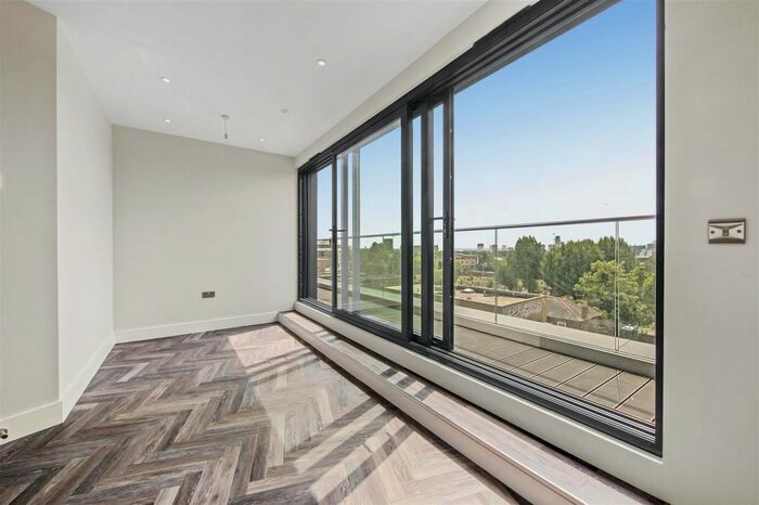 2 Bedroom Flat To Rent In Harrow Road, Kensal Green, London, NW10