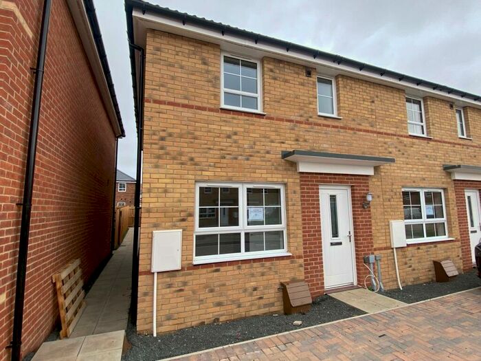 3 Bedroom House To Rent In Bluebell Close, West Meadows, Cramlington, NE23