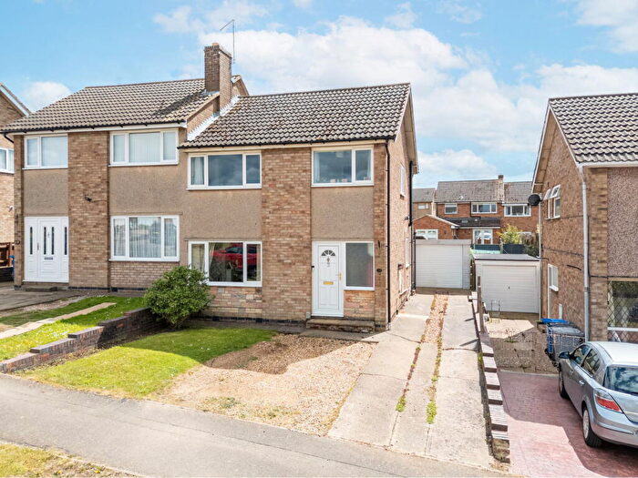 3 Bedroom Semi-Detached House For Sale In St Catherines Road, Kettering, NN15