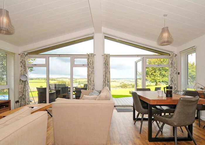 3 Bedroom Lodge For Sale In Lanreath, Looe, PL13