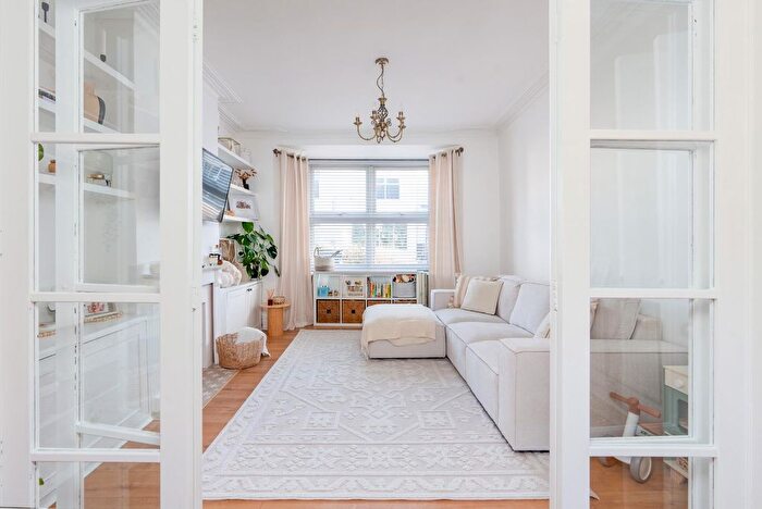 2 Bedroom Terraced House For Sale In High Street, Hanham, BS15