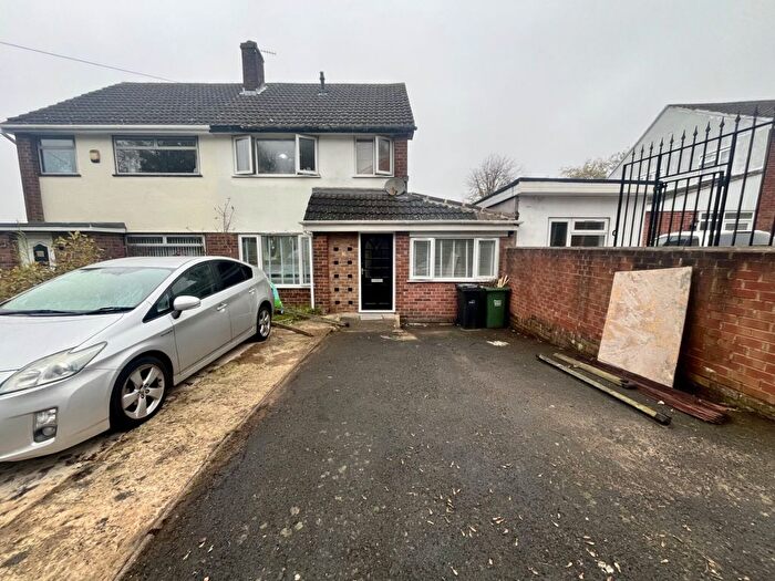 3 Bedroom Semi-Detached House To Rent In Owen Street, Dudley, DY2