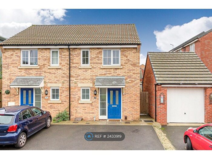 2 Bedroom Semi-Detached House To Rent In Damselfly Road, Northampton, NN4