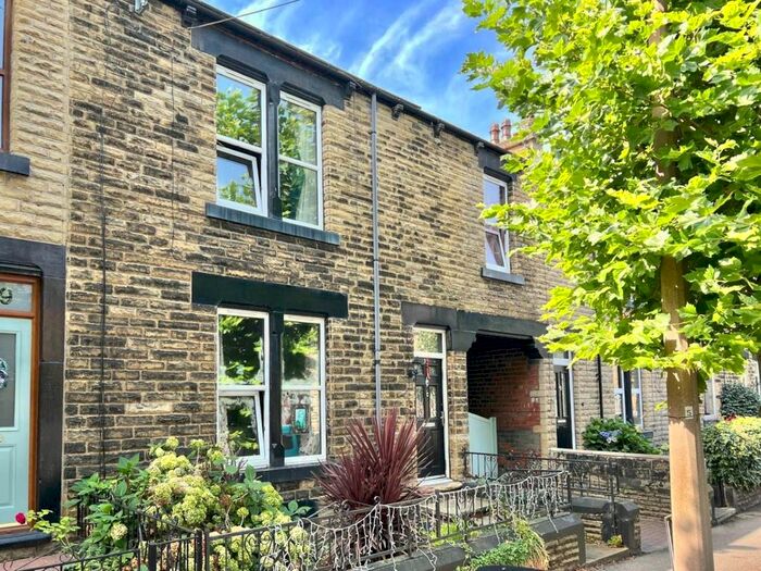 4 Bedroom Terraced House To Rent In Park Grove, Barnsley, S70