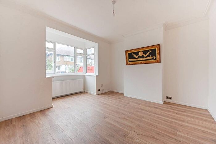 3 Bedroom Property To Rent In The Approach, London, East Acton, London, W3