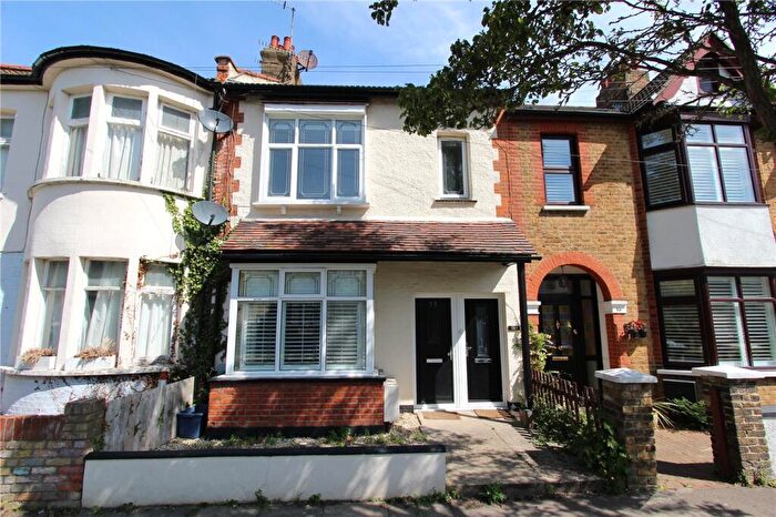 1 Bedroom Apartment To Rent In Silversea Drive, Westcliff-on-Sea, Essex, SS0