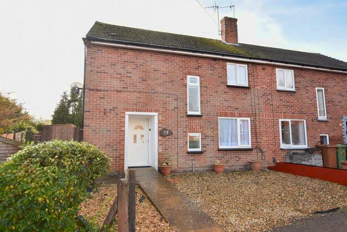 3 Bedroom Semi-Detached House To Rent In Edinburgh Road, Wellingborough, NN8