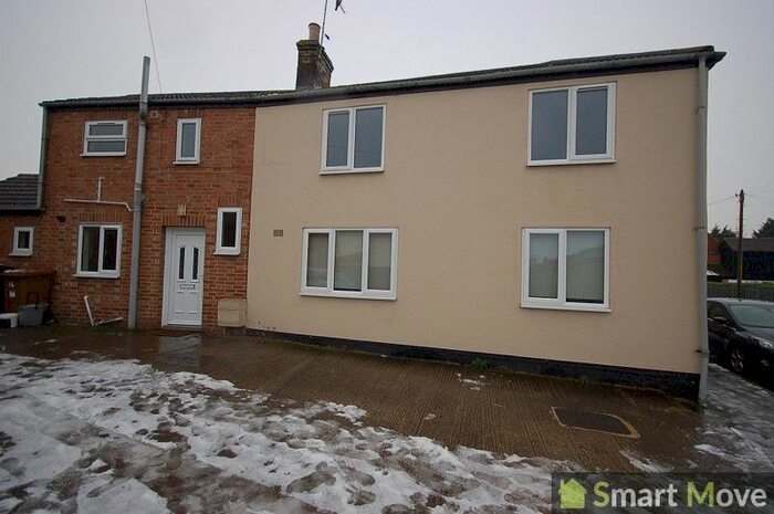 3 Bedroom Detached House To Rent In North Street, Stanground, Peterborough, Cambridgeshire., PE2