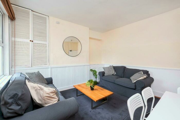 5 Bedroom Terraced House To Rent In Lorne Road, Bath, BA2