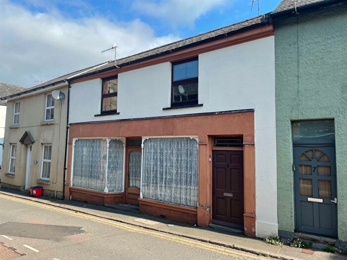 3 Bedroom Terraced House For Sale In Bell Street, Talgarth, LD3