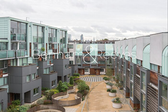 2 Bedroom Apartment To Rent In Laycock Street, London, N1