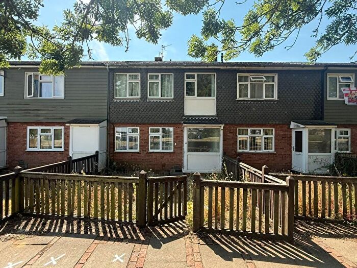 3 Bedroom Terraced House For Sale In Lutton Grove, Peterborough, PE3