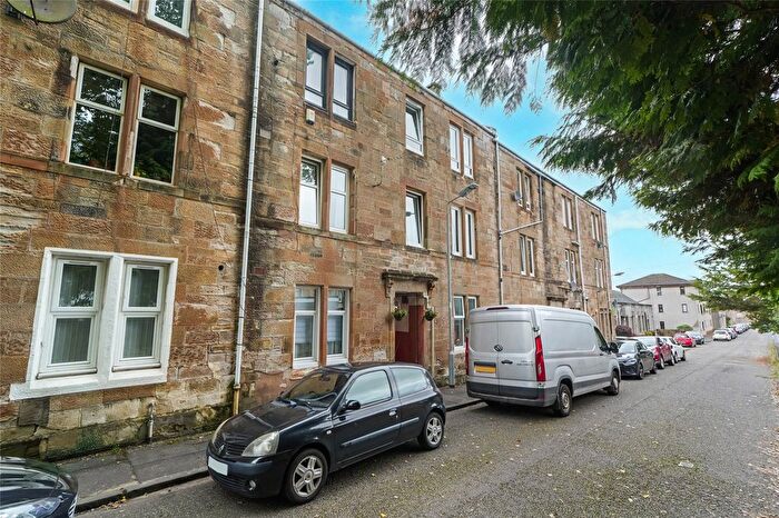 2 Bedroom Flat For Sale In Queen Street, Kirkintilloch, Glasgow, East Dunbartonshire, G66
