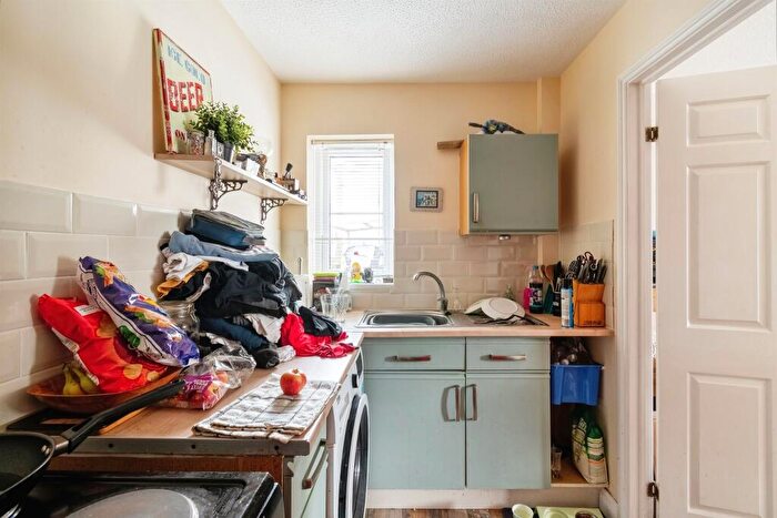 1 Bedroom Flat For Sale In Spa Road, Melksham, SN12